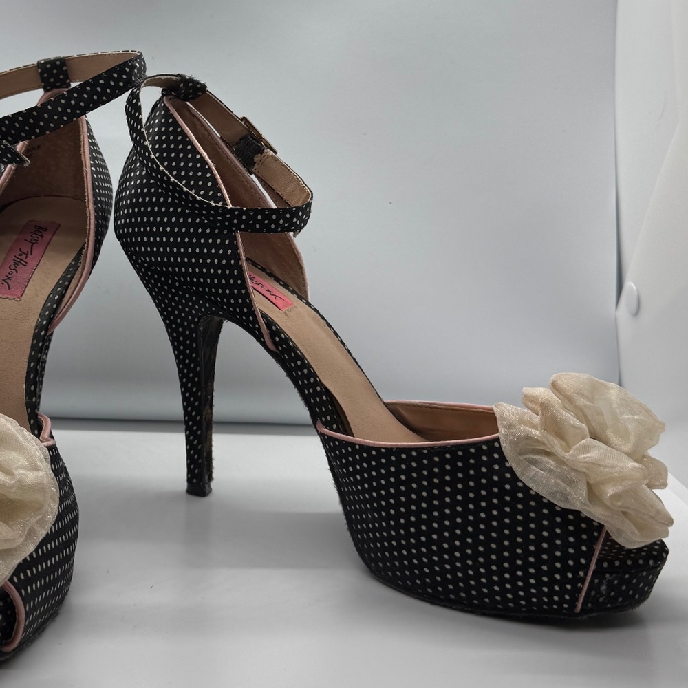 Betsey Johnson Black Polka Dot Ankle Strap Heels with Cream Bow - Picture 4 of 11